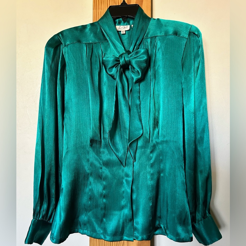 Laura Scott Blouse